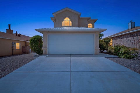 Homes For Sale - 10504 Connemara Drive<br/> Albuquerque, NM 87121