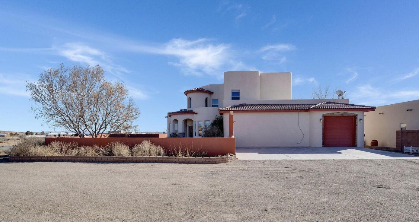 1739 SHOSHONE Trail NE