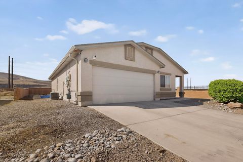 Photo of 2190 Camino Rincon SW, Los Lunas, NM 87031 (MLS # 1100673)
