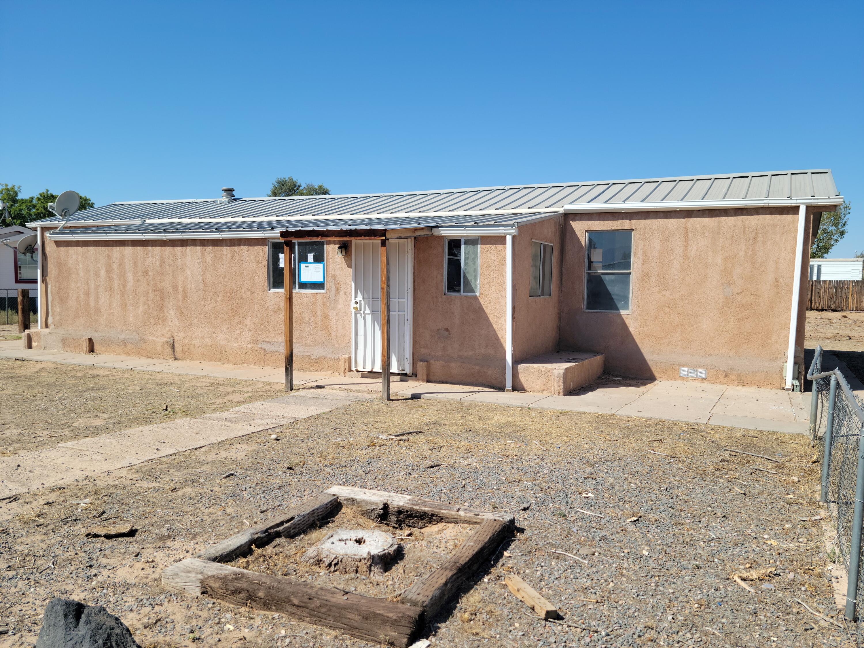 3 Rosemary Court, Los Lunas, New Mexico image 1