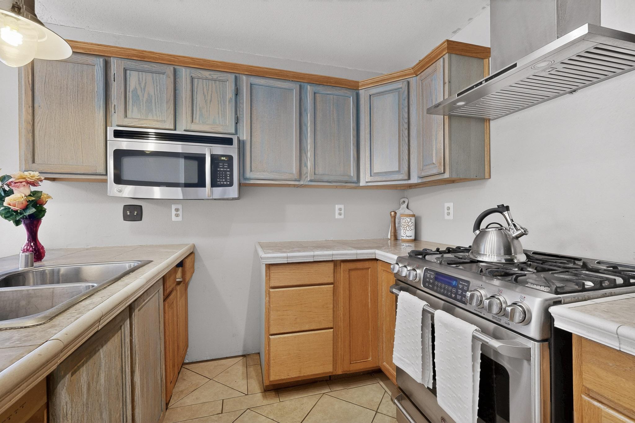 4892 Turquoise Drive NE