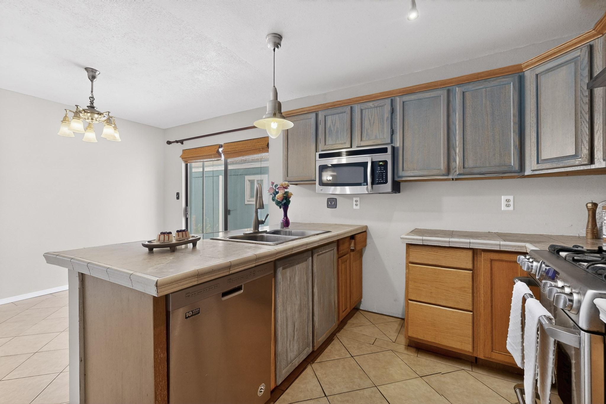 4892 Turquoise Drive NE