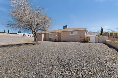 2312 Parsifal Street NE Albuquerque NM 87112