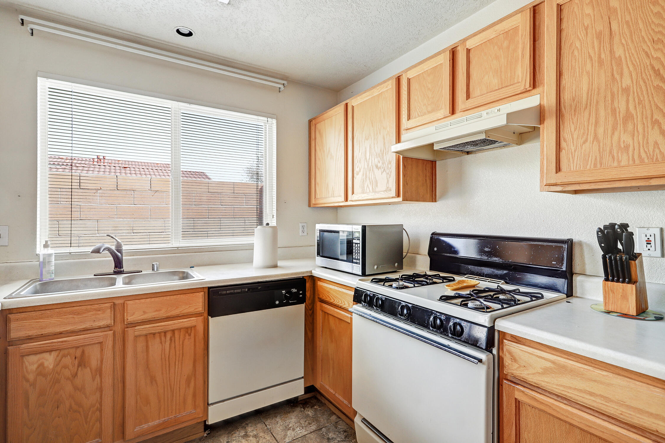 1312 Villa Chamisa, Albuquerque, New Mexico image 7
