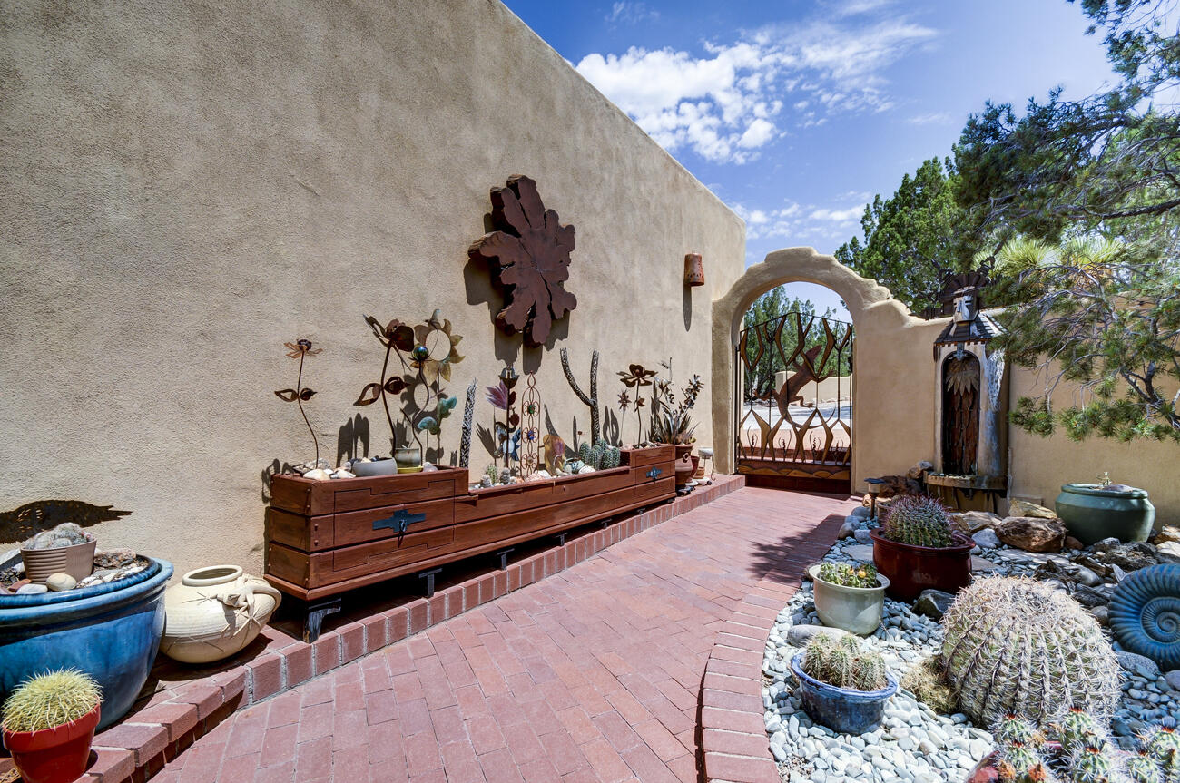 43 Tierra Madre Road, Placitas, New Mexico image 23