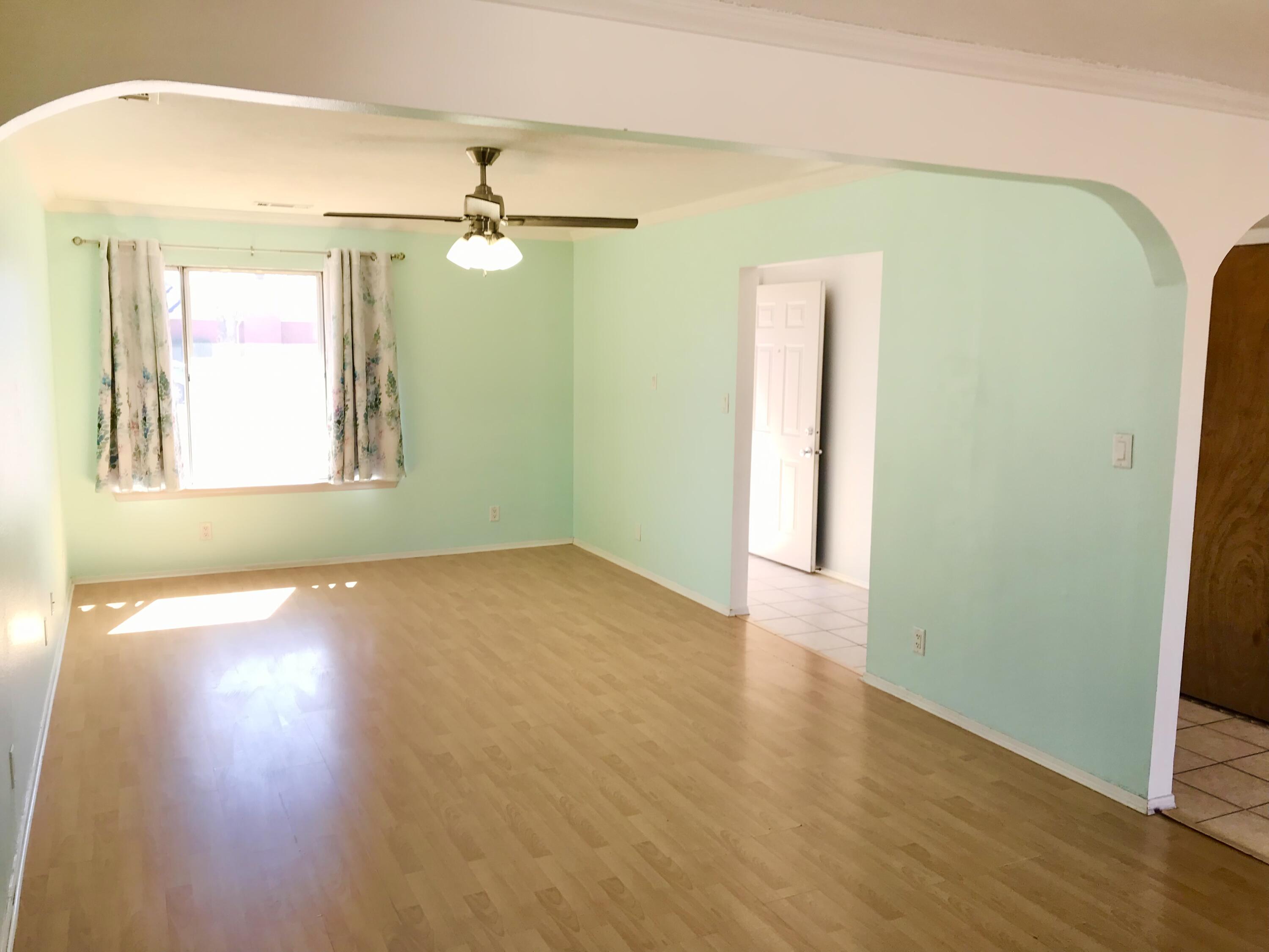 4717 Leon Grande Avenue SE