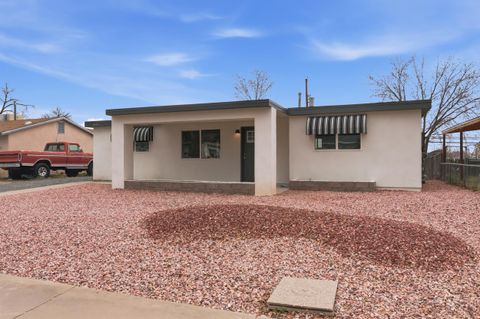 Photo of 2513 June Street NE, Albuquerque, NM 87112 (MLS # 1098473)
