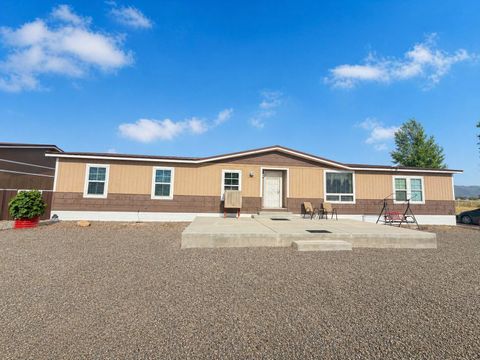 Photo of 145 Manzano View Road, Los Lunas, NM 87031 (MLS # 1102529)