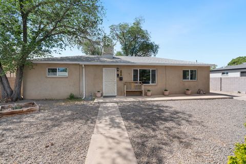 Photo of 2705 Garcia Street NE, Albuquerque, NM 87112 (MLS # 1101873)