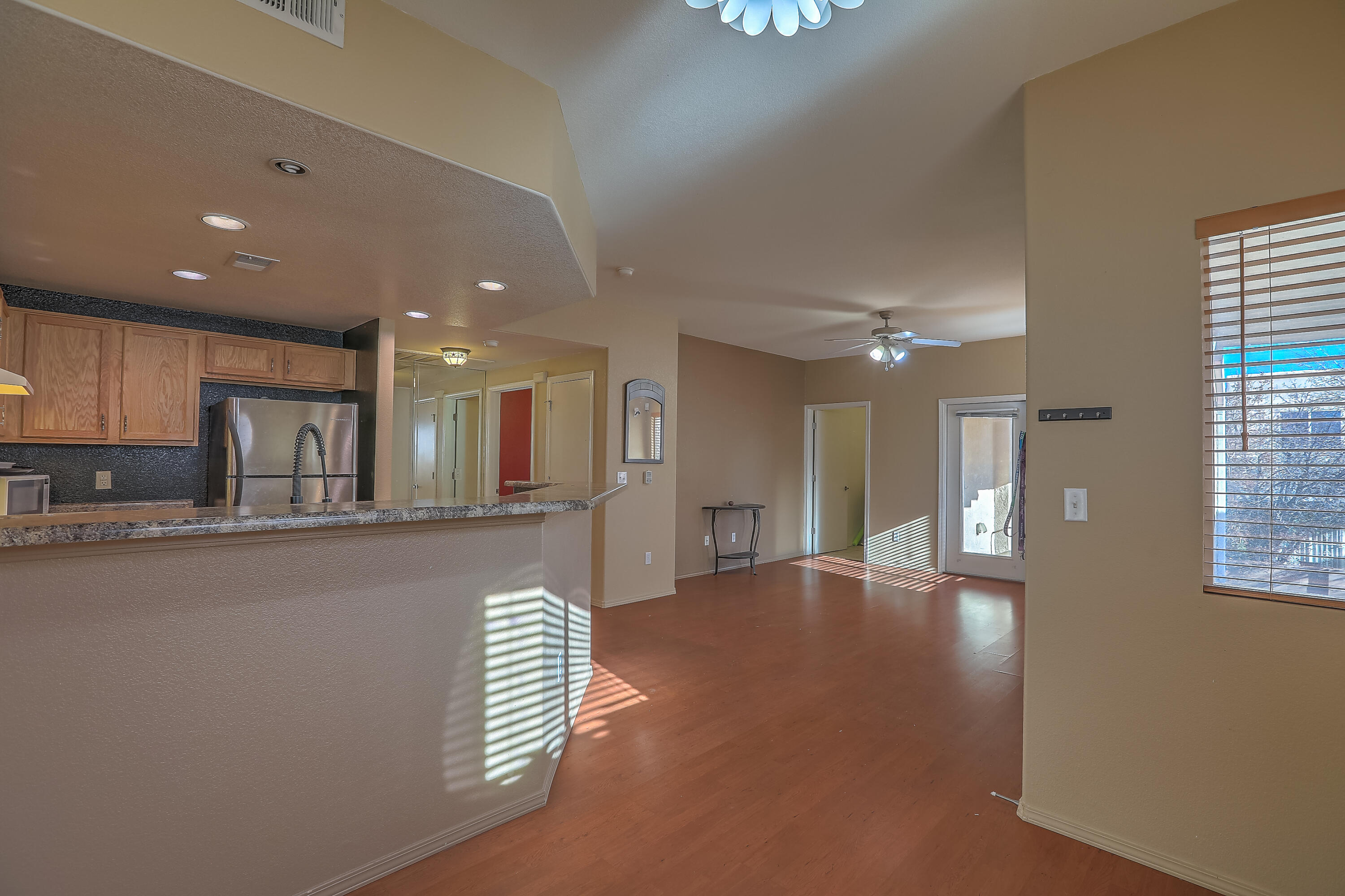 6800 Vista Del Norte Road NE 525