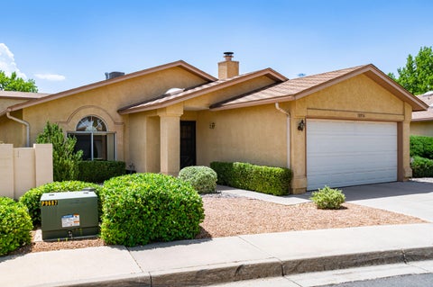 Homes For Sale - 10916 Griffith Park Drive<br/> Albuquerque, NM 87123