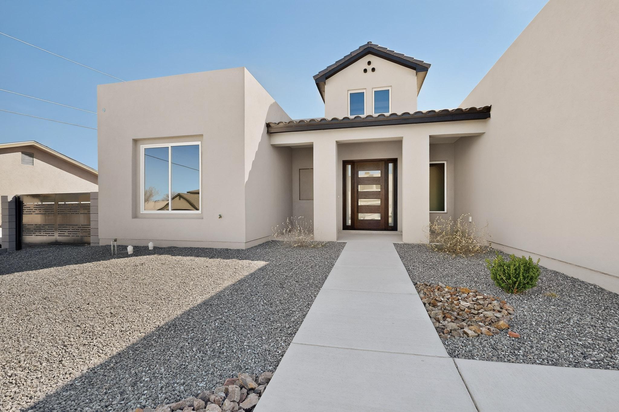 4504 Topaz Avenue NW