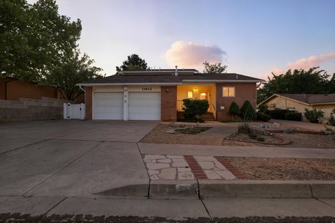 Photo of 11812 Arroyo De Vista Vis NE, Albuquerque, NM 87111 (MLS # 1092335)