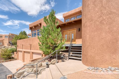 Photo of 4710 PASO DEL PUMA NE, Albuquerque, NM 87111 (MLS # 1090127)