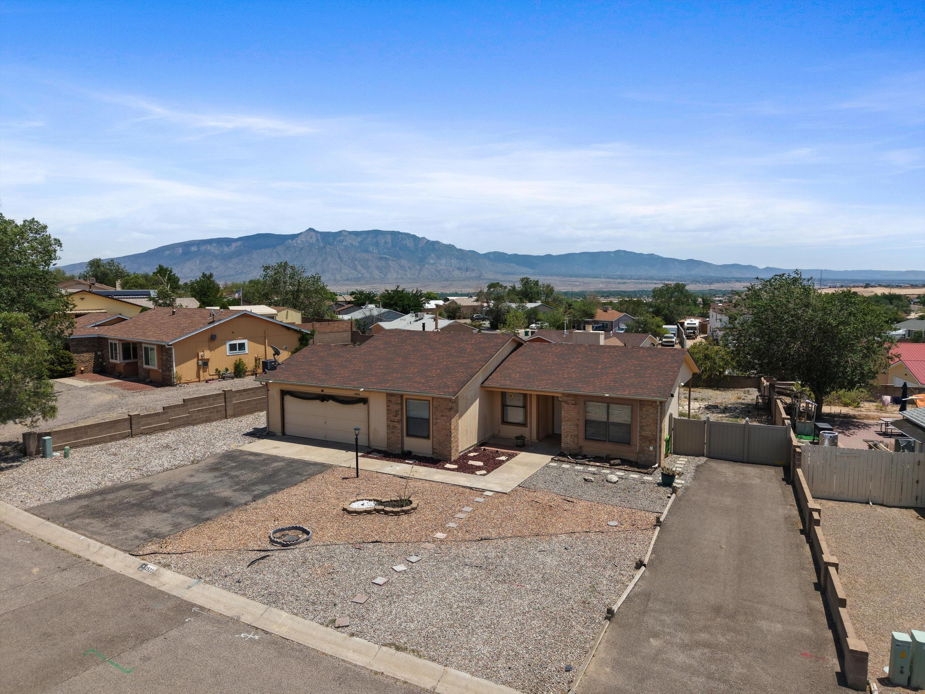 4522 Sunstone Way NE - Photo 2