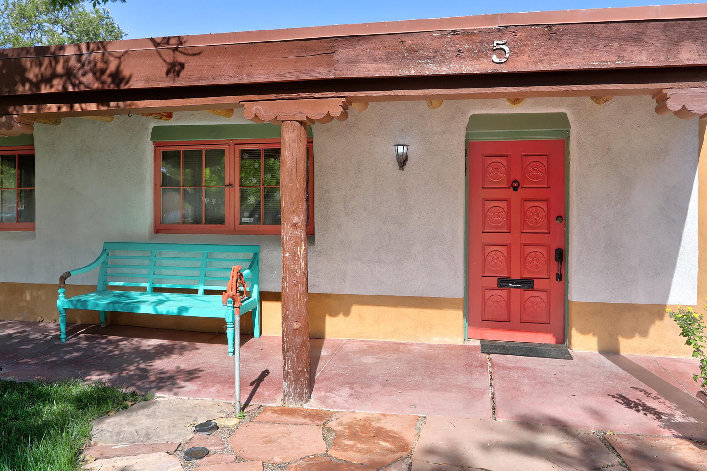 5 Chacon Place NW