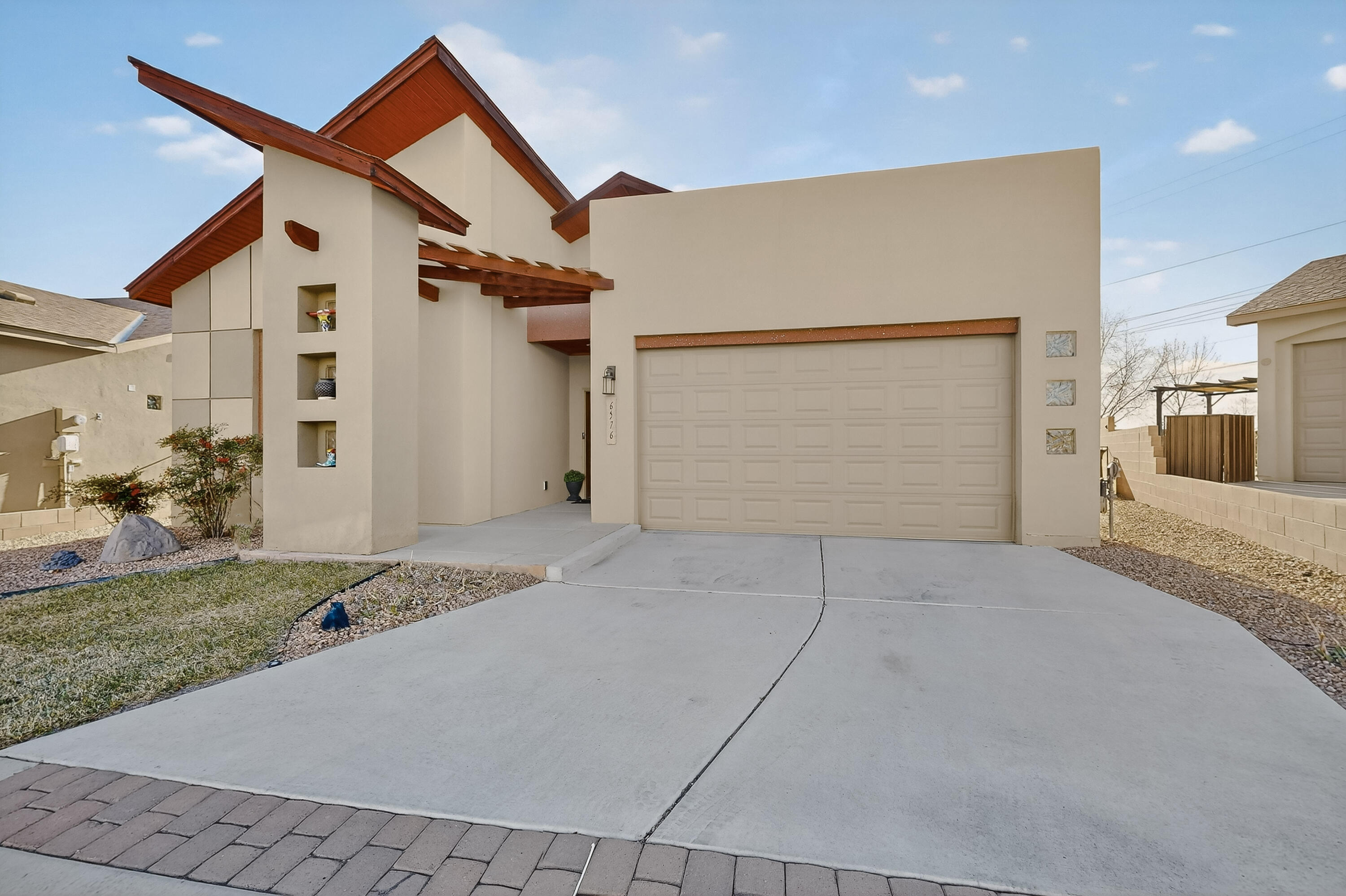 6576 Jazmin Place NW