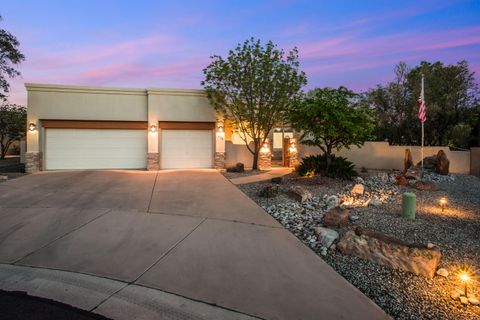 Photo of 309 Plaza Muchomas, Bernalillo, NM 87004 (MLS # 1101487)