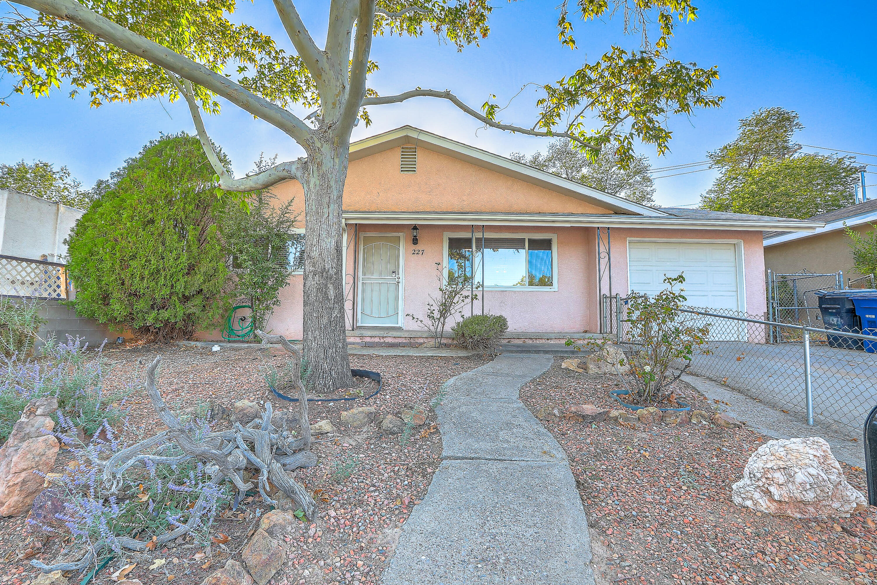 227 56th Street, Albuquerque, New Mexico image 1