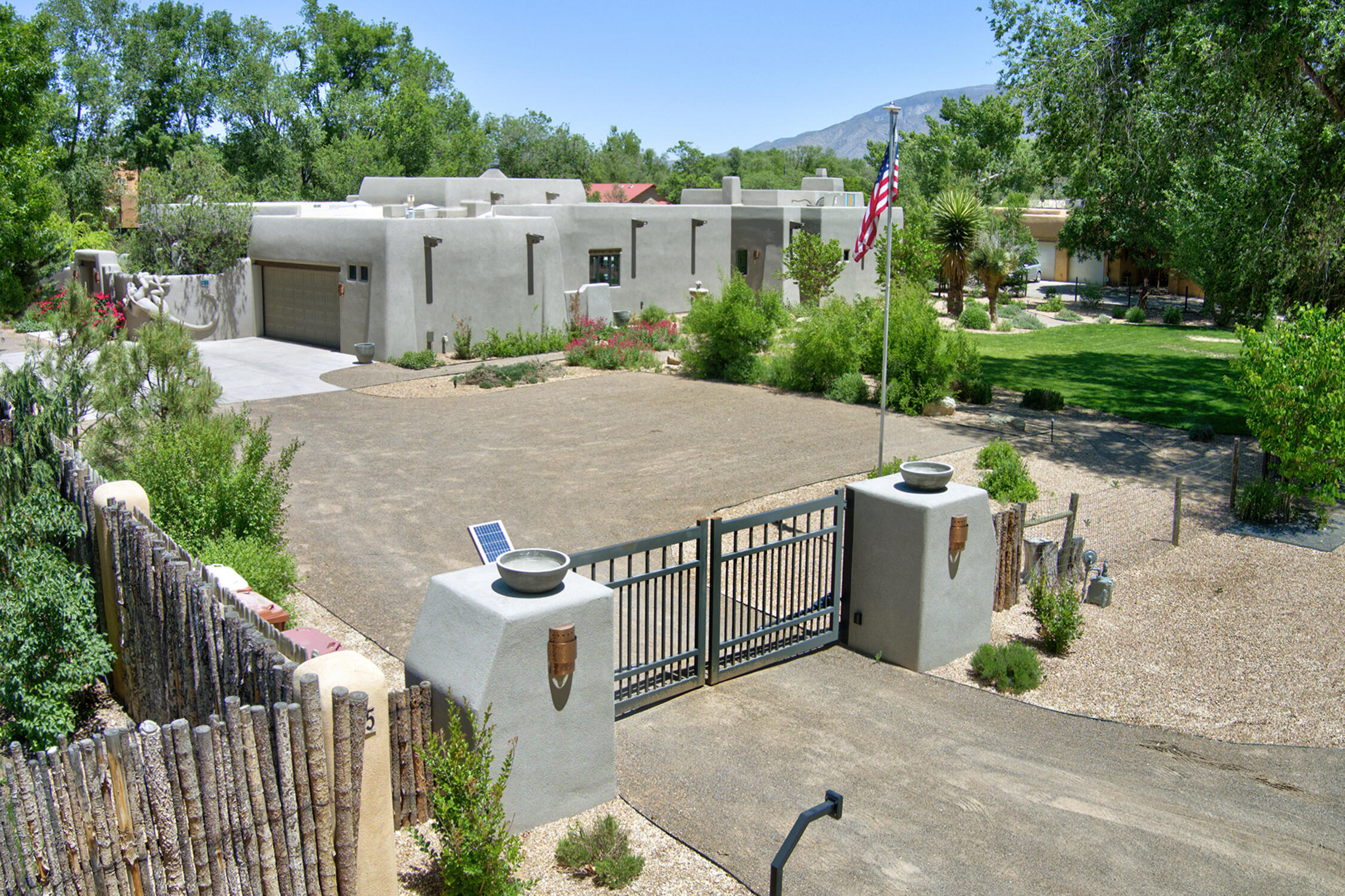255 Nobles Lane, Corrales, New Mexico image 1