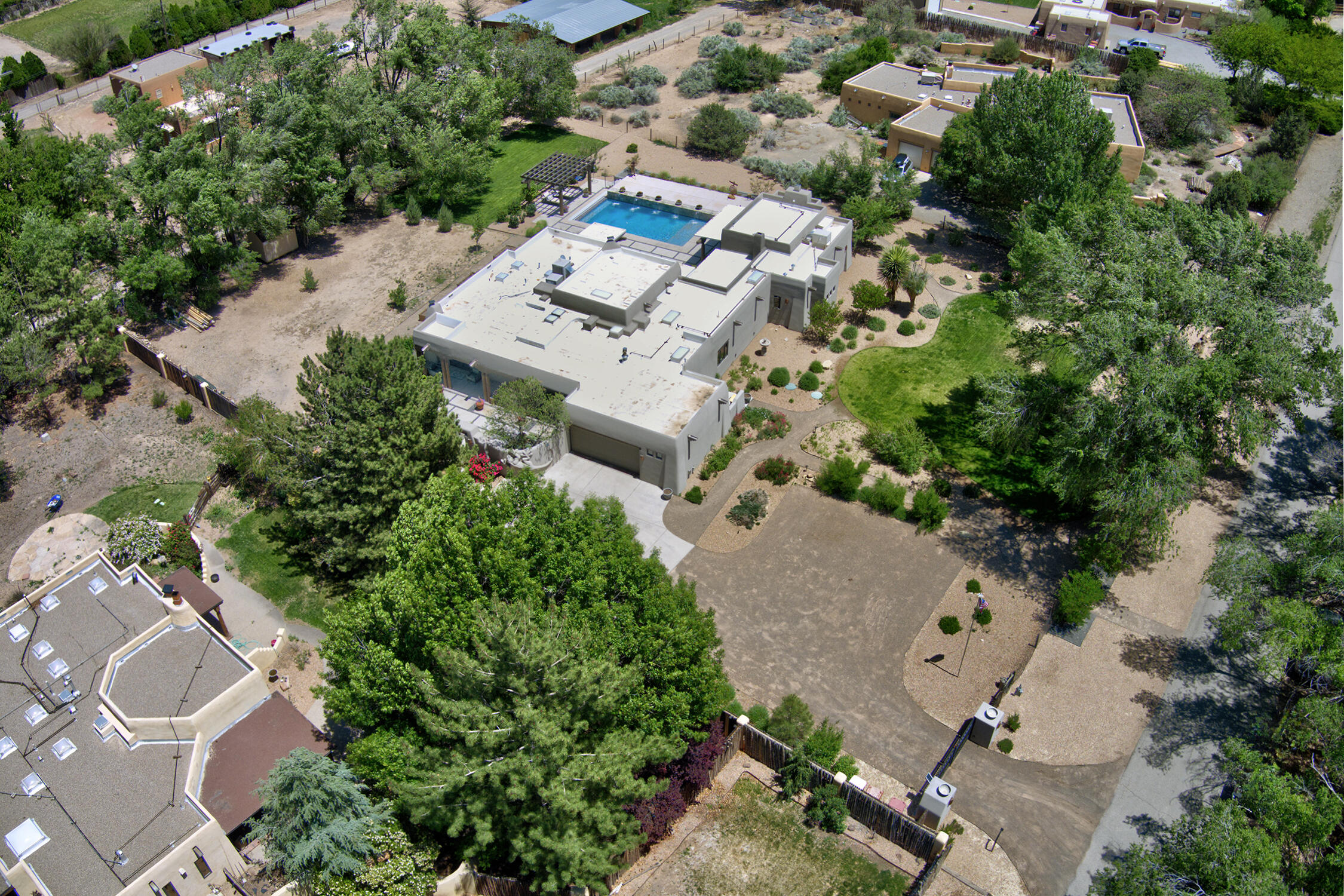 255 Nobles Lane, Corrales, New Mexico image 2