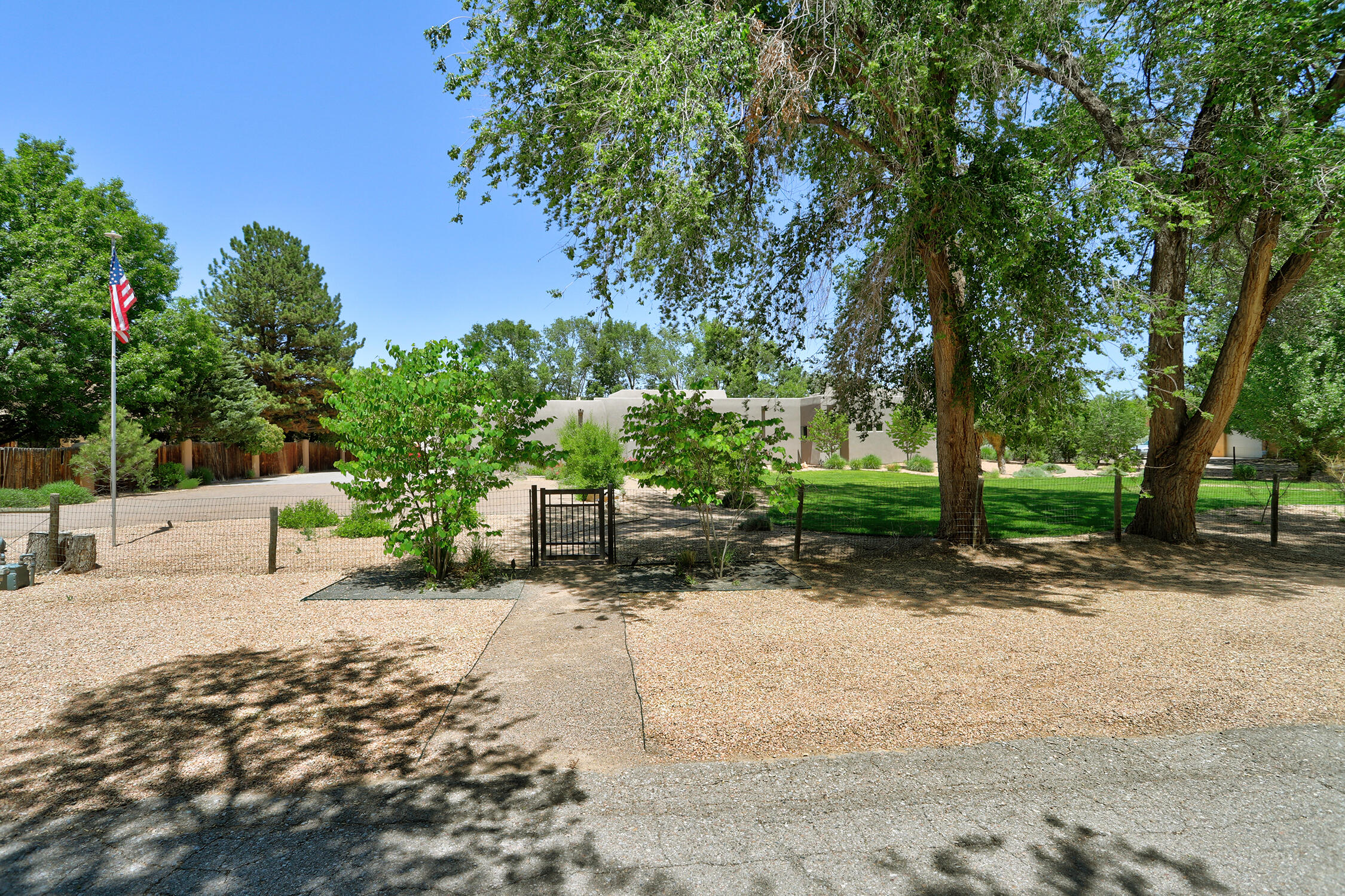 255 Nobles Lane, Corrales, New Mexico image 4