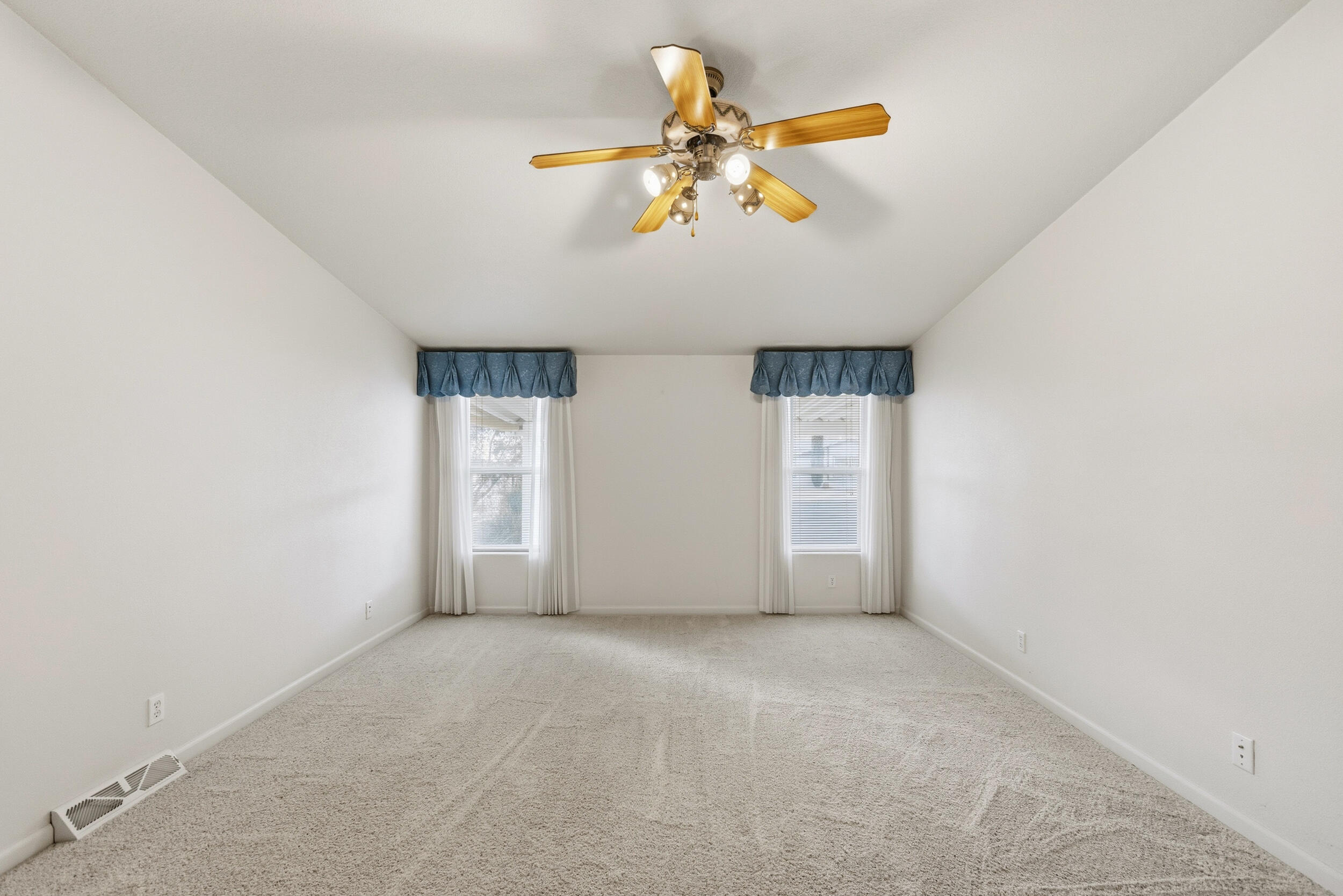 336 Sunrise Bluffs Drive