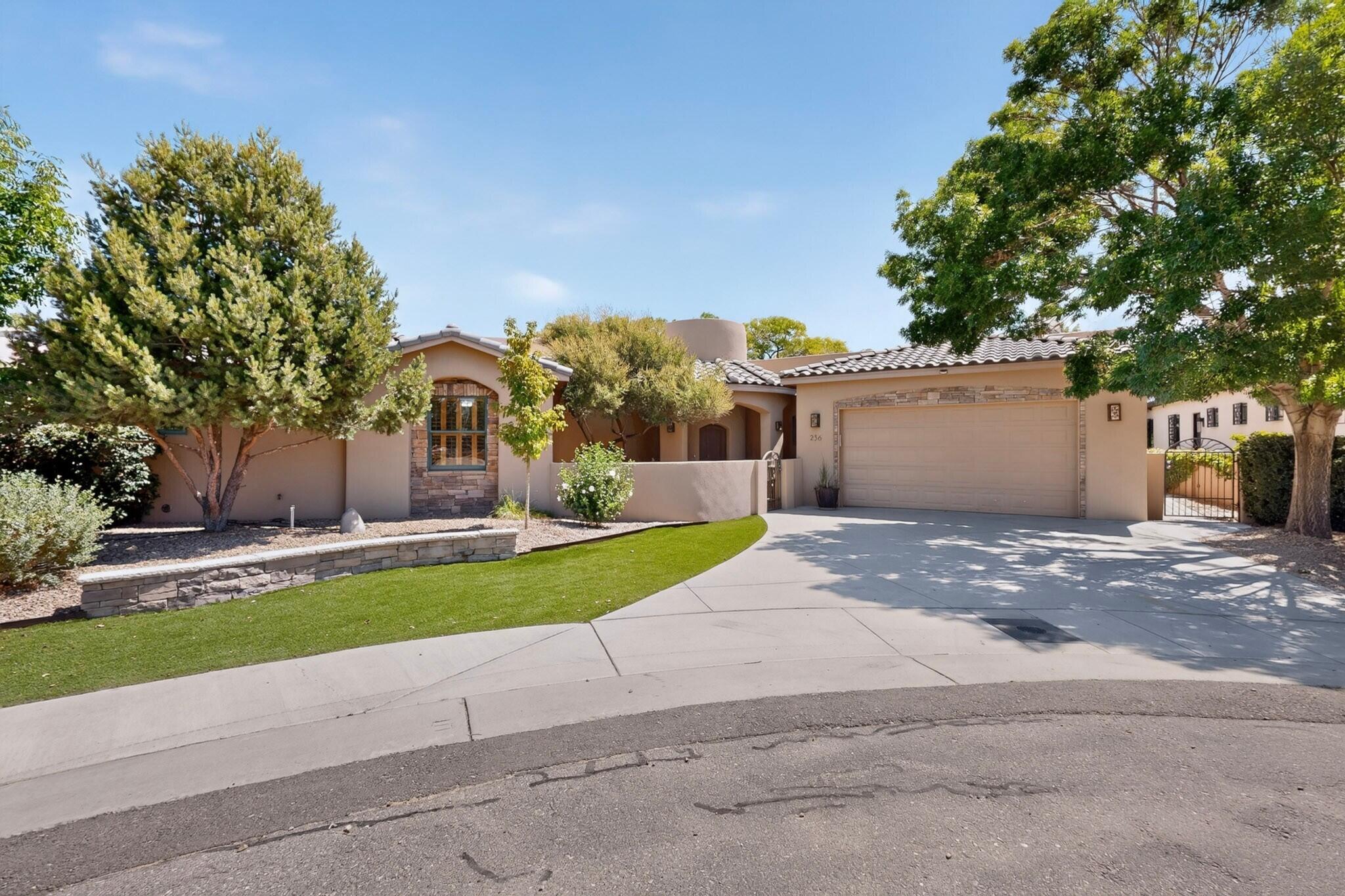 236 Anna Maria Place SW