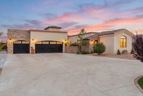 Photo of 1613 21st Avenue SE, Rio Rancho, NM 87124 (MLS # 1109228)