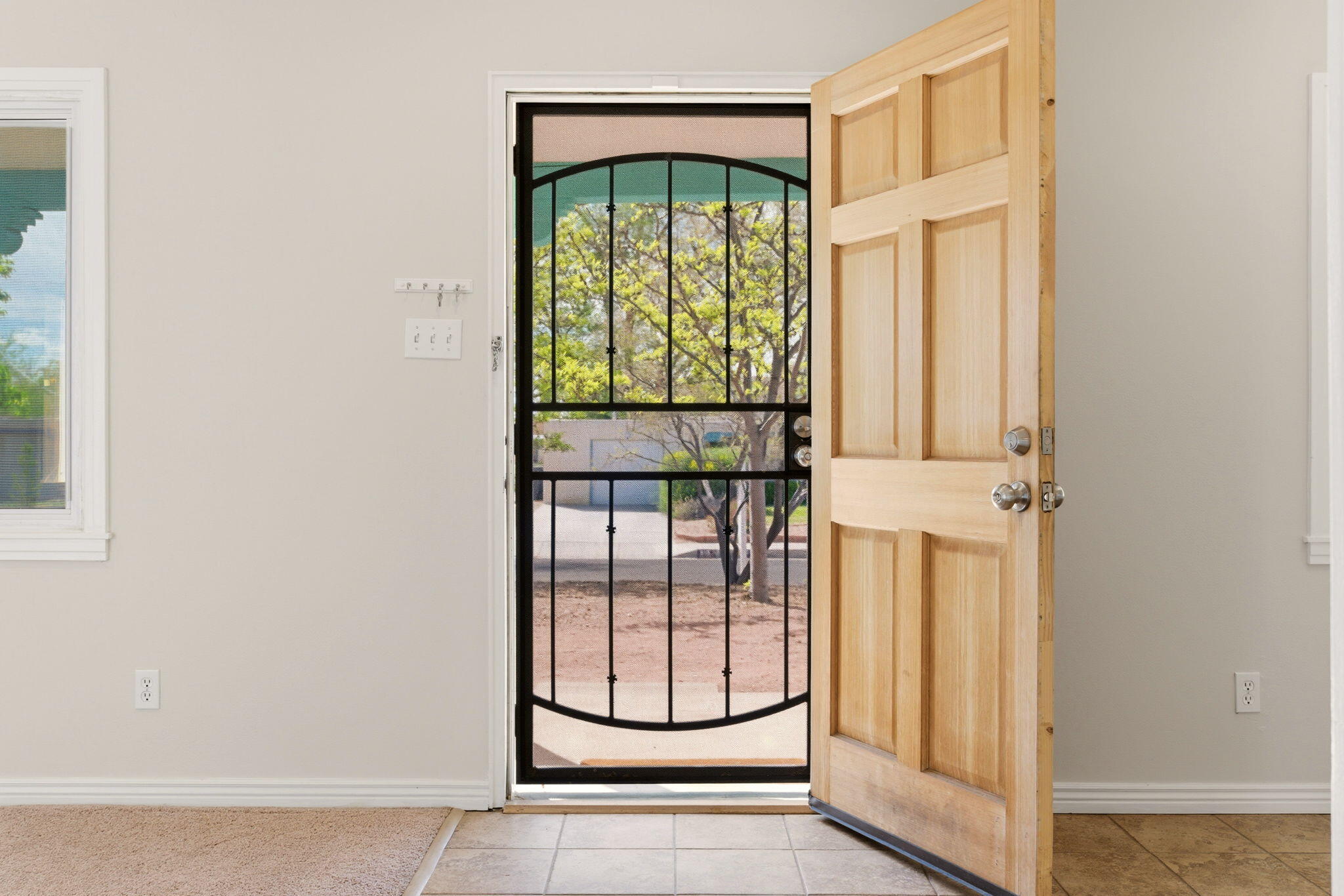 812 Madeira Drive NE