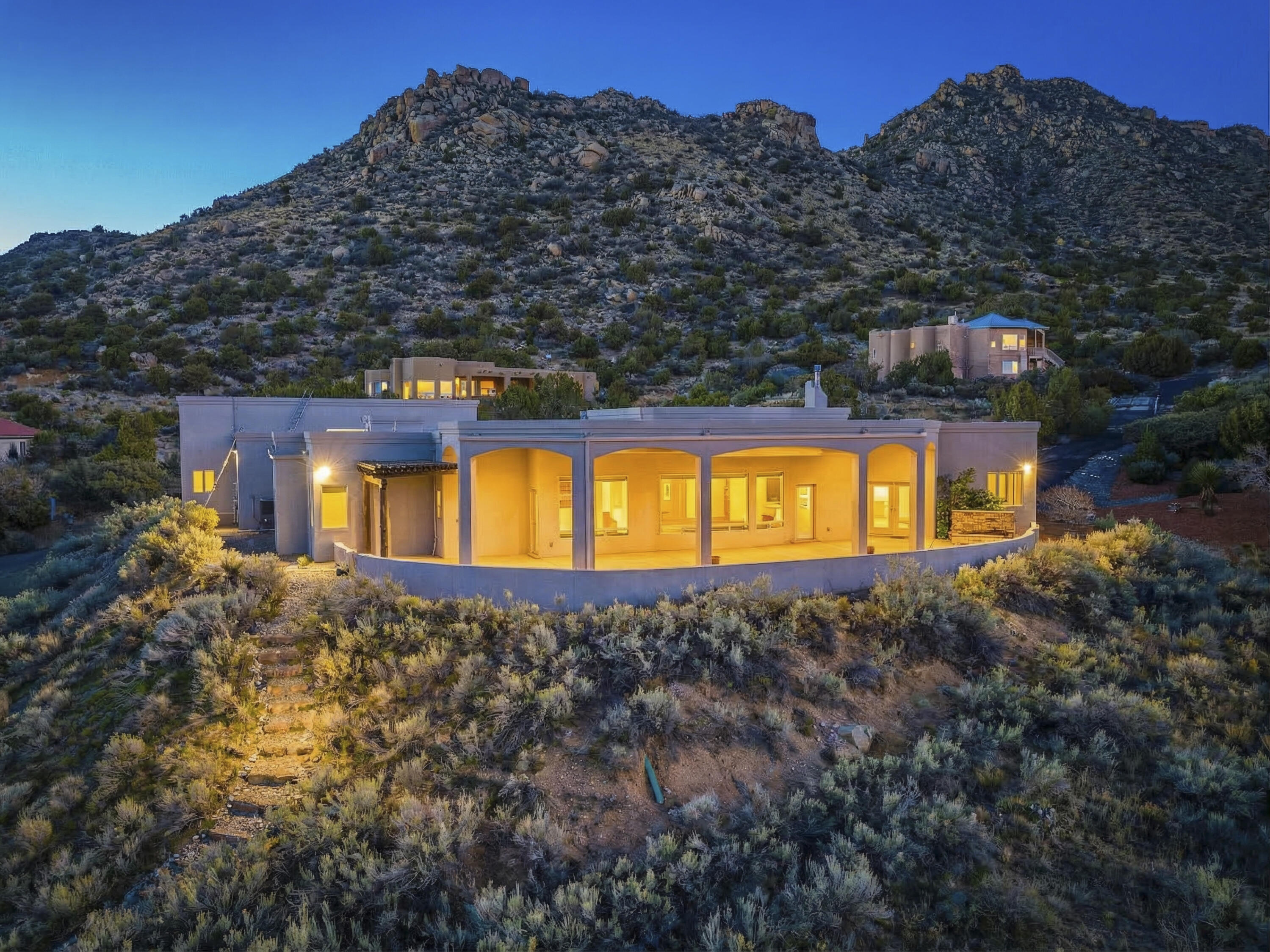 31 Desert Sky Road SE