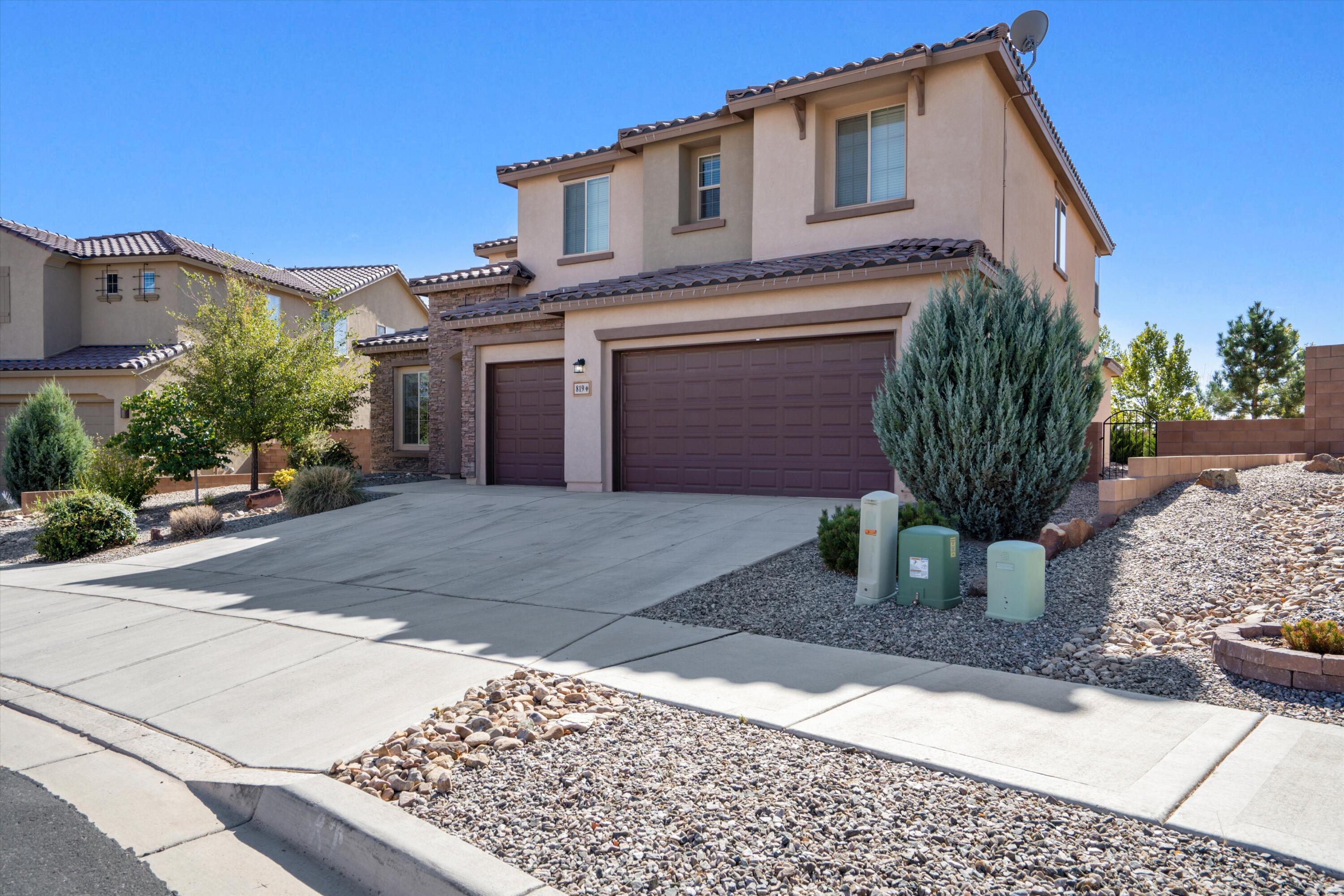 819 Mesa Roja Trail, Rio Rancho, New Mexico image 4