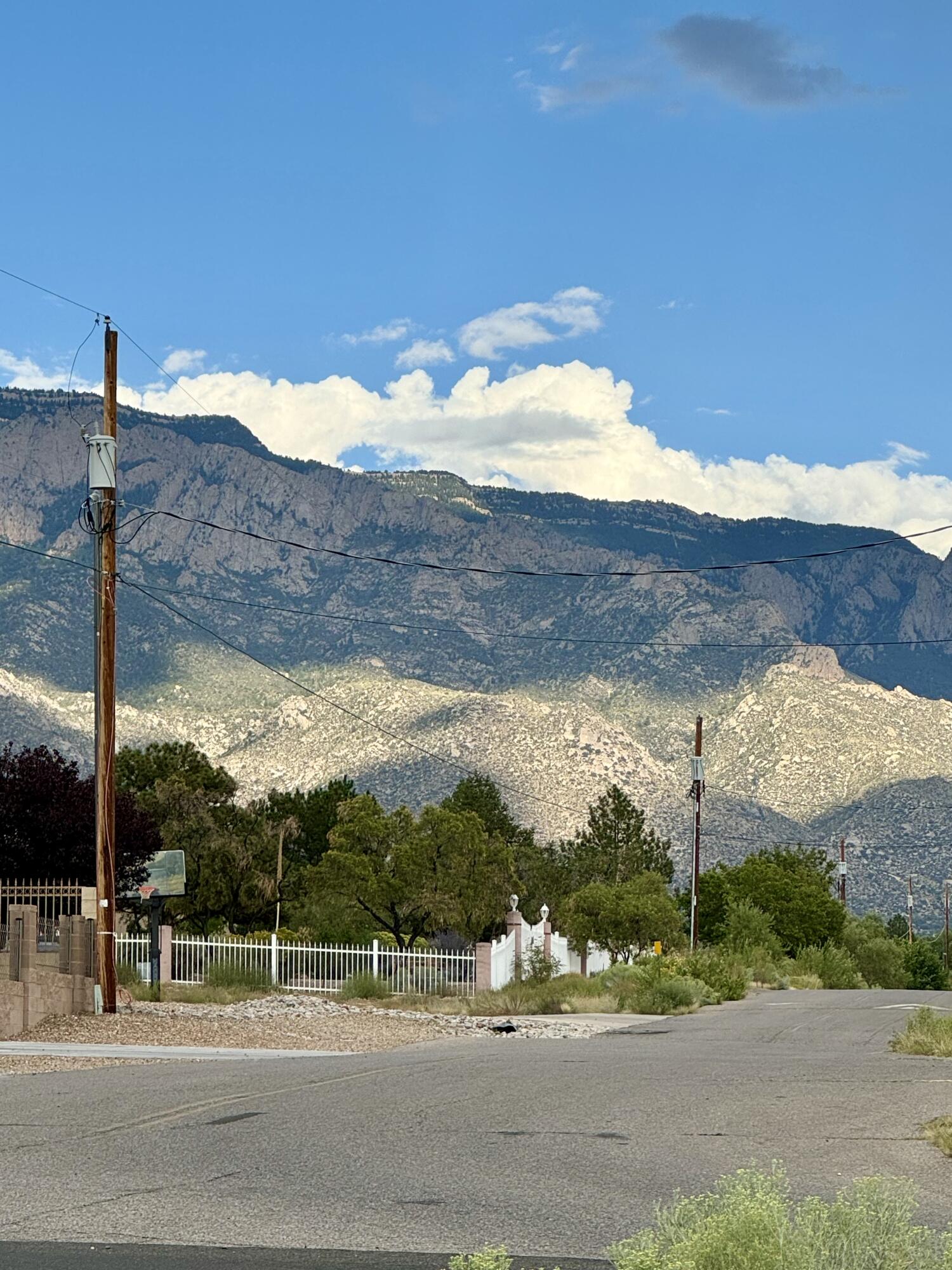 9008 Eagle Rock Avenue, Albuquerque, New Mexico image 2