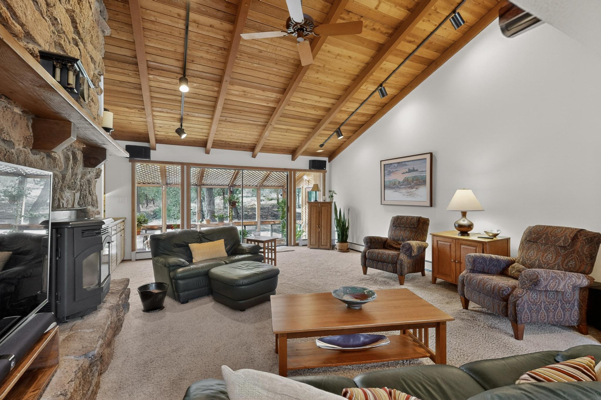 7 Sierra Vista Drive