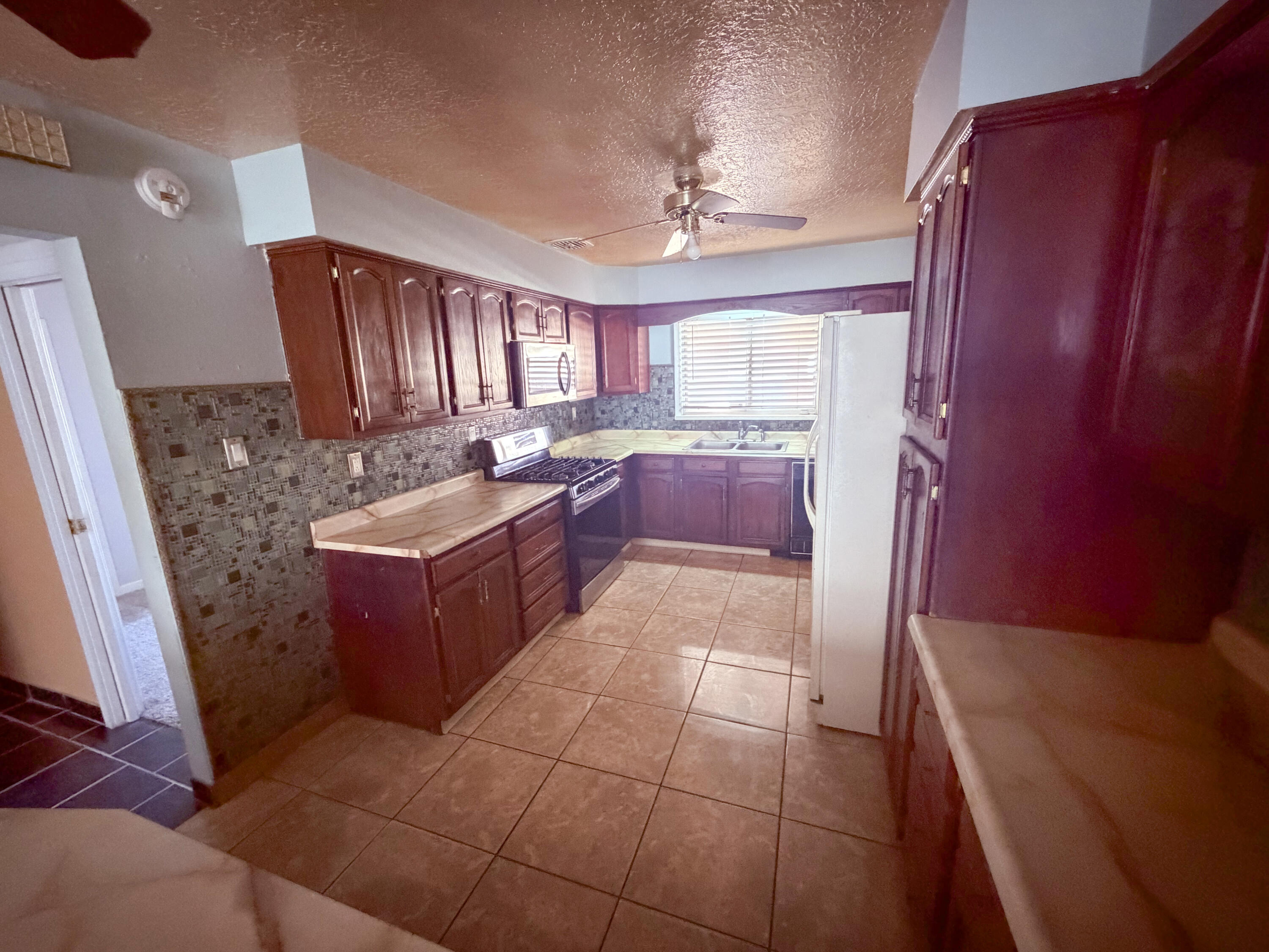 736 Kentucky Street SE