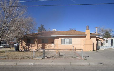 Photo of 736 Kentucky Street SE, Albuquerque, NM 87108 (MLS # 1097326)