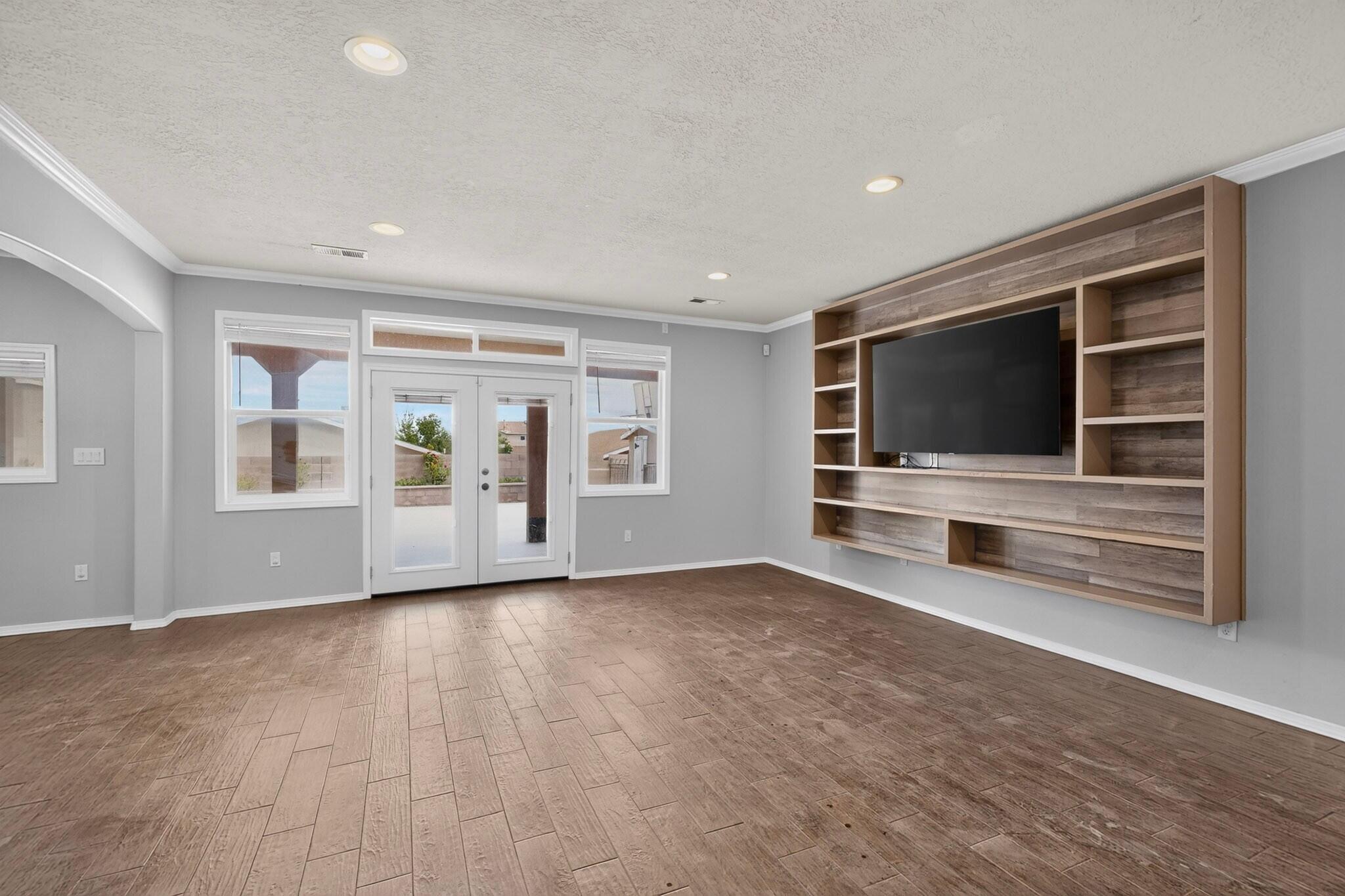 3224 W Meadow Drive SW