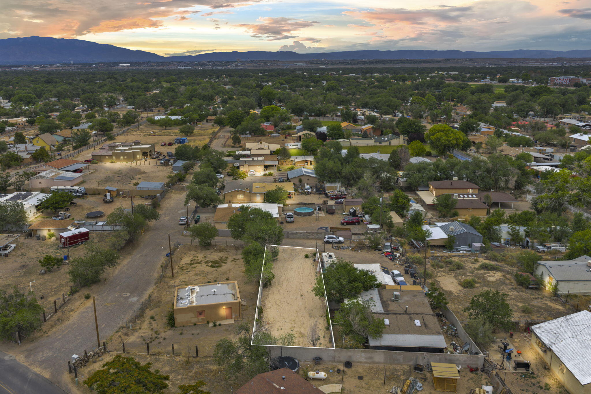 1536 Foothill Drive, Albuquerque, New Mexico image 6