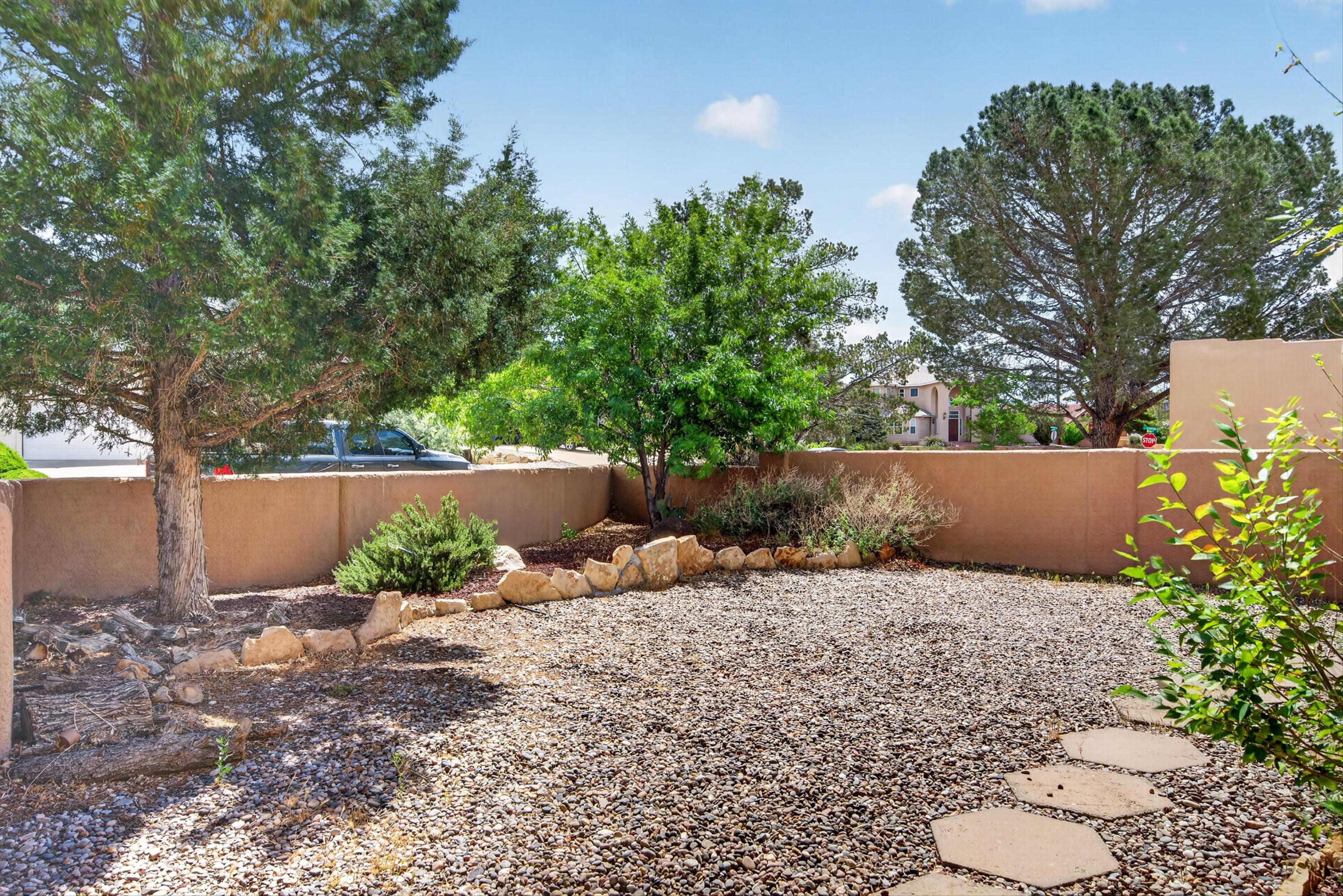 2709 Eastridge Drive NE