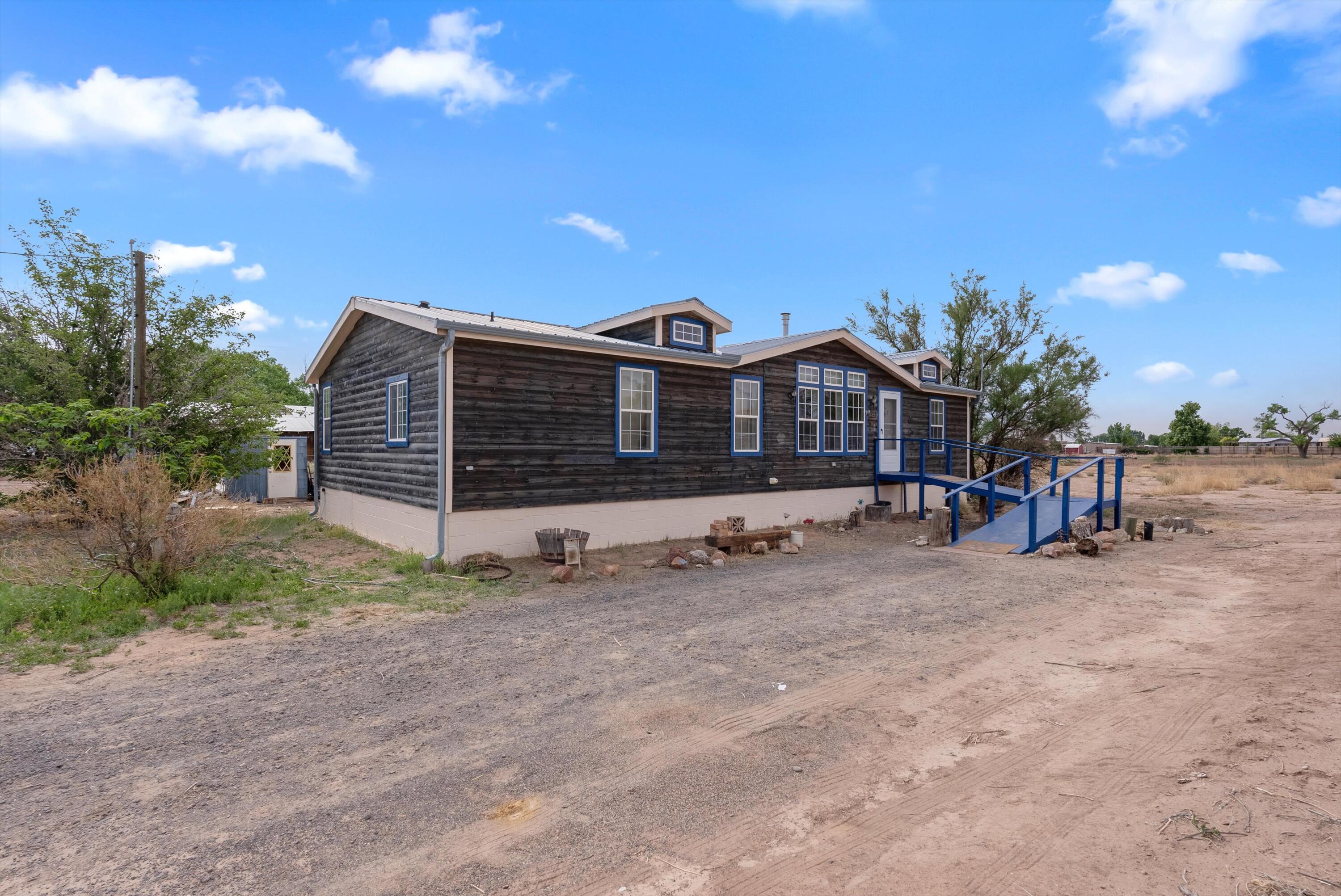 1243 Sunflower Court, Belen, New Mexico image 3