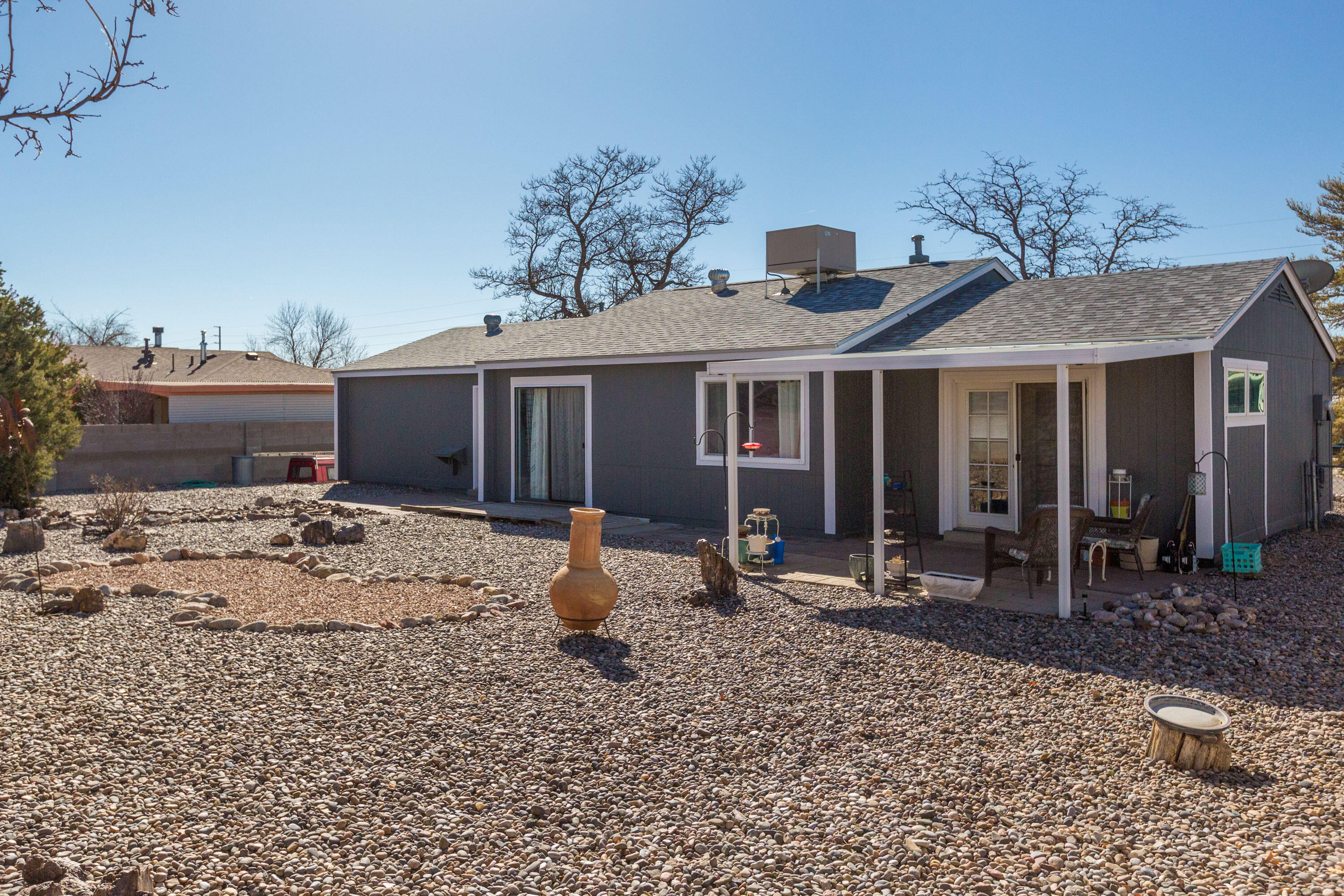 Rio Rancho, New Mexico 87124, United States, 2 Bedrooms Bedrooms, ,1 BathroomBathrooms,Residential,Pending,86189