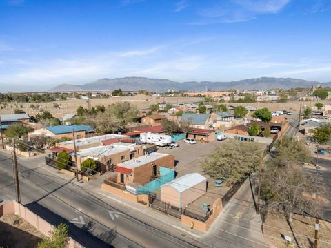 1508 Edith Boulevard NE Albuquerque NM 87102