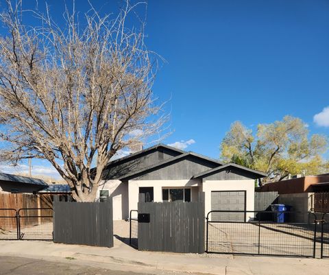Photo of 5316 10TH Court NW, Albuquerque, NM 87107 (MLS # 1092822)