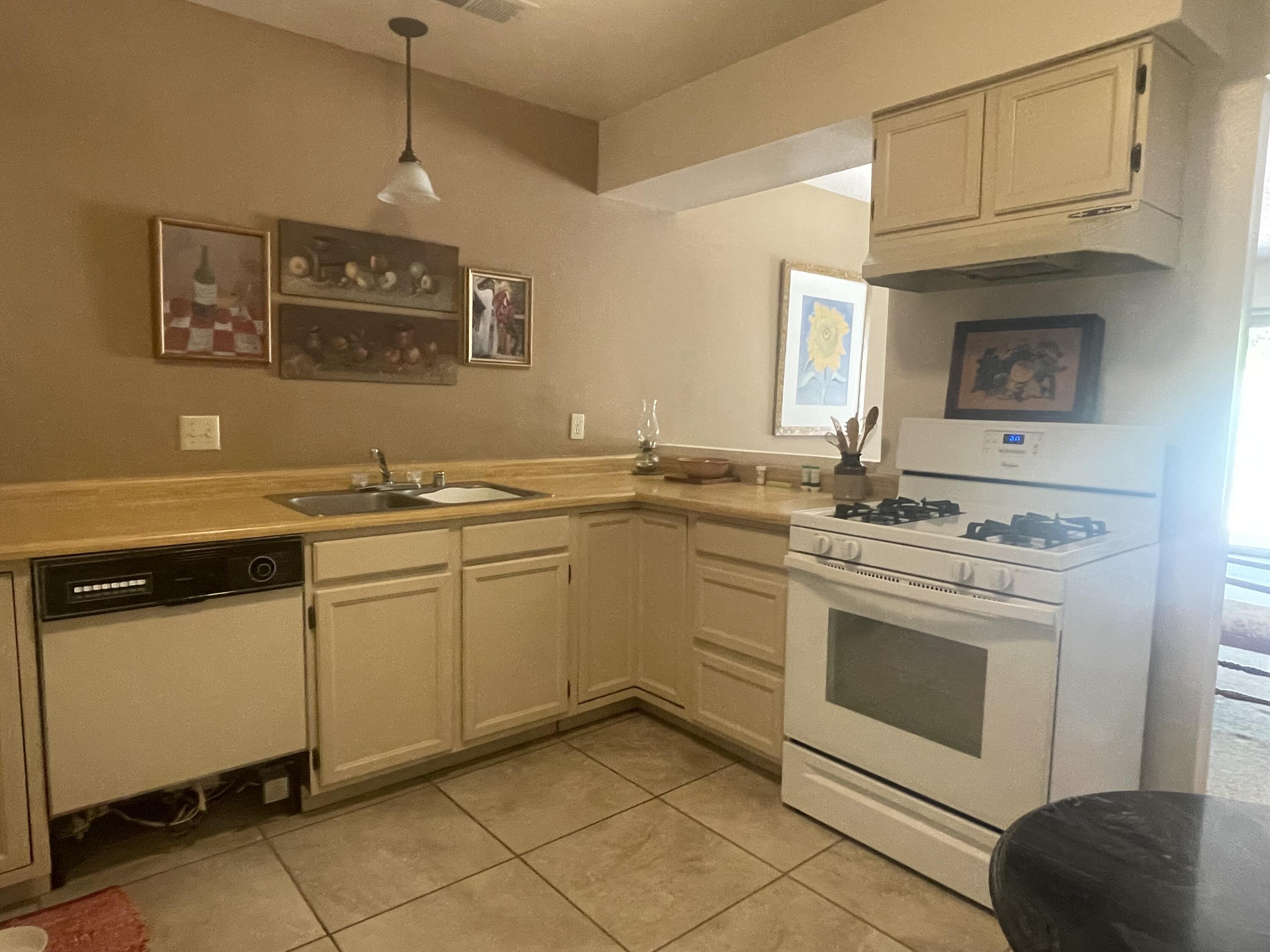 600 Stallion Road, Rio Rancho, New Mexico image 7