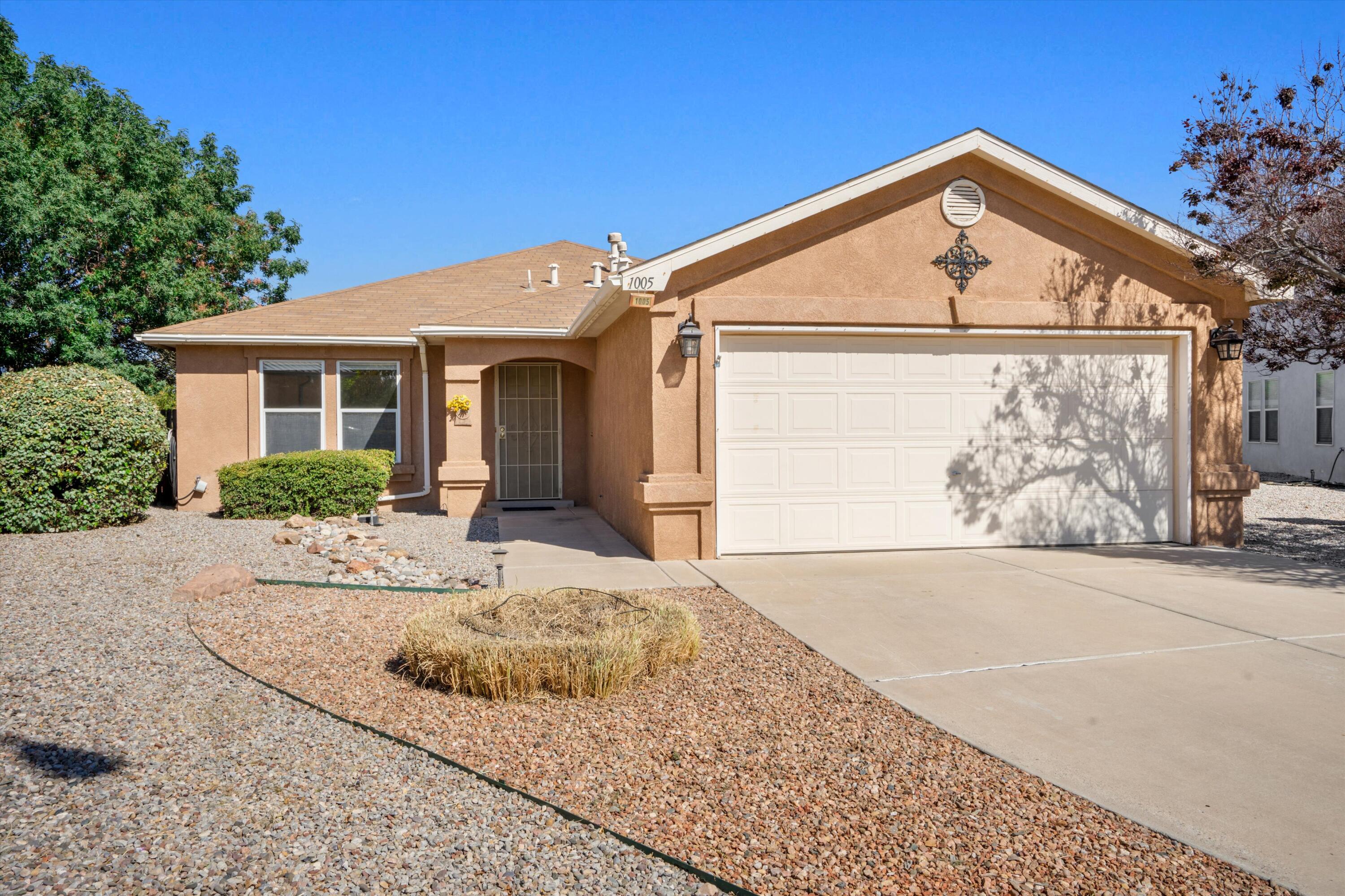 1005 Las Golondrinas Court, Albuquerque, New Mexico image 2
