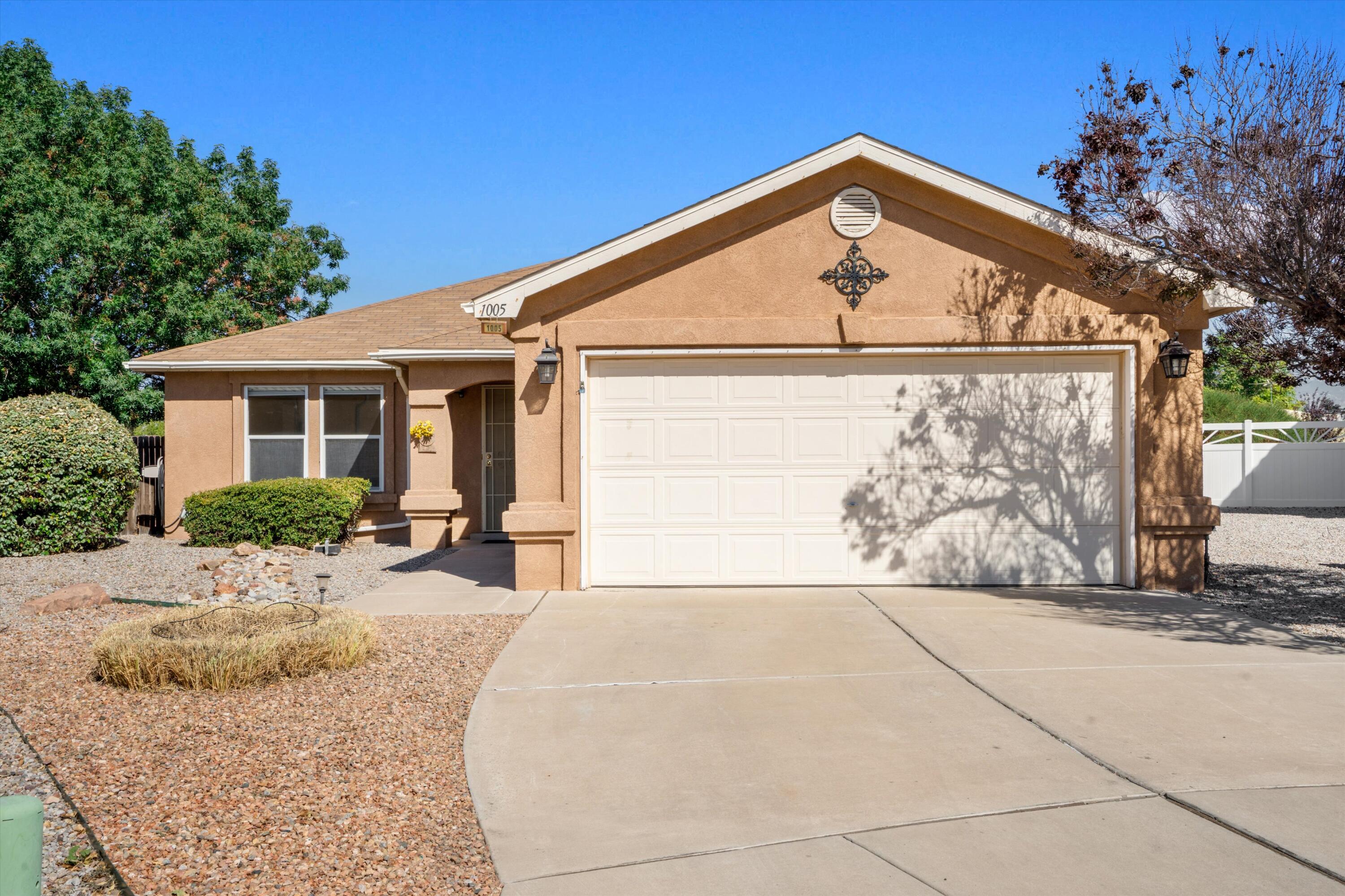 1005 Las Golondrinas Court, Albuquerque, New Mexico image 1