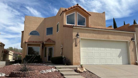 Townhouse For Rent - 11125 Malaguena Lane<br/> Albuquerque, NM 87111