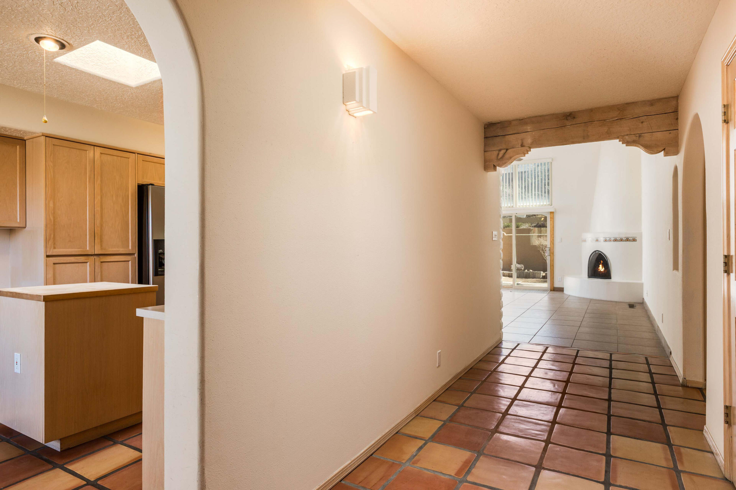 2760 Cliffrose Drive NE