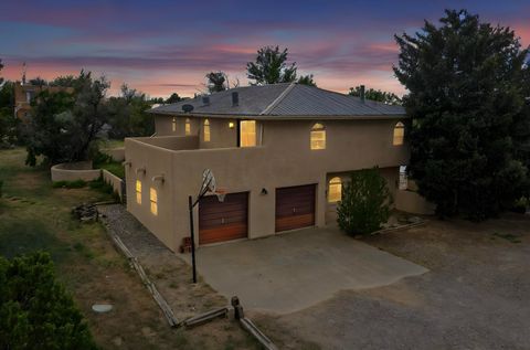 Photo of 4207 RAVINE Road, Santa Fe, NM 87507 (MLS # 1088761)