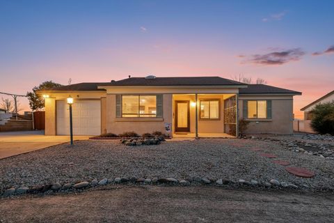 Photo of 1013 Sunflower Drive SW, Rio Rancho, NM 87124 (MLS # 1096770)